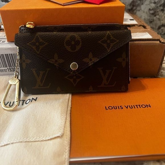 Like brand new Louis Vuitton Recto Verso - Picture 3 of 9